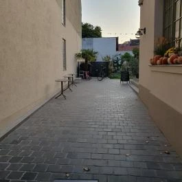 Bazsalikomos kert, Kecskemét - Egyéb