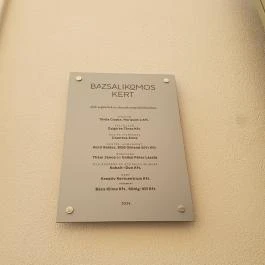 Bazsalikomos kert, Kecskemét - Egyéb