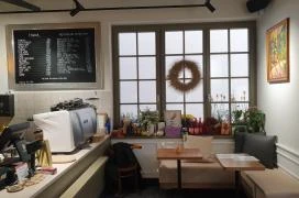 Bazsalikomos kert Kecskemét