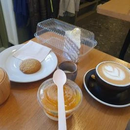 Bazsalikomos kert, Kecskemét - Egyéb