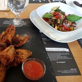 Beer Corner - Viharsarki Sernevelde, Gyula - Étel/ital