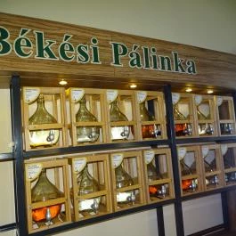 Békési Pálinka Centrum, Békés - Belső