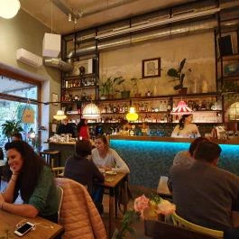 BÉLA - Bár, Étterem, Lakás, Arborétum Budapest - Belső