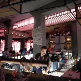 Bestia Budapest - Belső