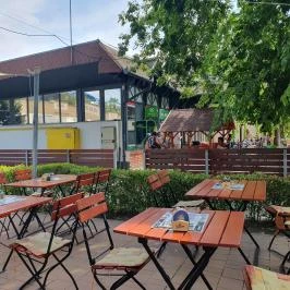 Bitburger Steak House, Balatonmáriafürdő - Külső kép