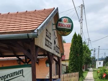 Black Monkey Söröző, Peca Bolt & Mini ABC Ipolydamásd Black Monkey Söröző, Peca Bolt & Mini ABC Ipolydamásd