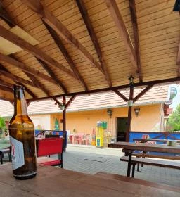 Black Monkey Söröző, Peca Bolt & Mini ABC