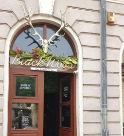 BlackWood Beer & Cocktail's Bar