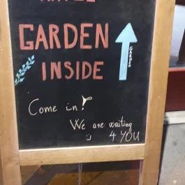 Bobek Cafe, Budapest - Egyéb