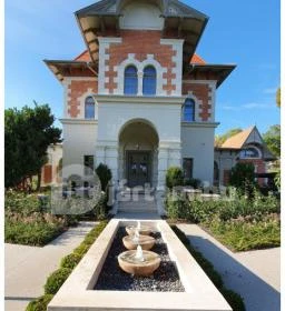 Bobo Restaurant - Haris Park