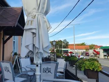 Bohém Cukrászda & Kávéház Várpalota