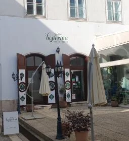 Bojtorina Vegan Kitchen