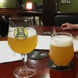 Bölcső Bar & Food, Budapest - Étel/ital