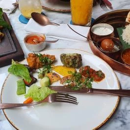 Bombay Budapest, Budapest - Egyéb