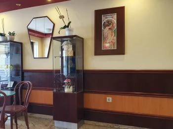 Bor Cukrászda & Kávézó Dabas