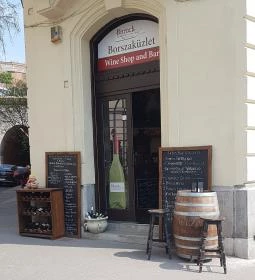 BoRock Borszaküzlet - Wine Shop Bar & Tapas