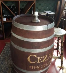 BoRock Borszaküzlet - Wine Shop Bar & Tapas