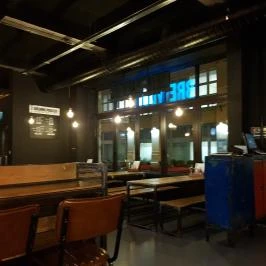 BrewDog Bar Budapest - Belső