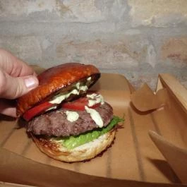 REBEL Burger & More - Király utca Budapest - Étel/ital