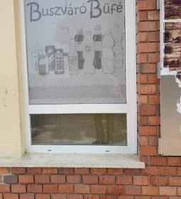 Buszmegálló büfé