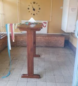 Buszmegálló büfé