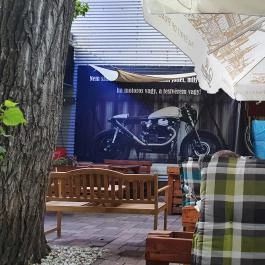 Cafe Racer Bistro Balatonalmádi - Külső kép