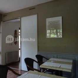 Cake Shop Garden, Budapest - Belső