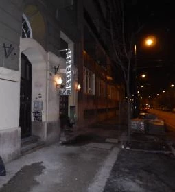 Calgary Antik Drinkbár