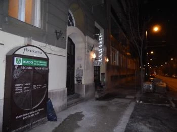 Calgary Antik Drinkbár Budapest