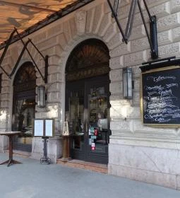 Callas Café & Restaurant