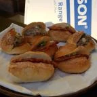 Champoint 4 Monkeys - Belvárosi Piac Budapest - Étel/ital