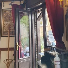 Cintányéros, Budapest - Egyéb