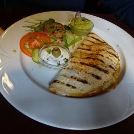 Cirmi Kézműves Gasztrokocsma Szeged - Étel/ital