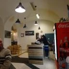 Corner2 Streetfood Eger - Belső