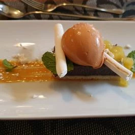 Csalogány 26 Étterem, Budapest - Étel/ital