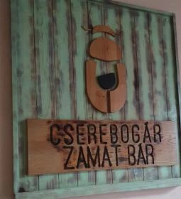 Cserebogár Zamat Bár