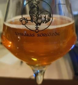 Cserebogár Zamat Bár