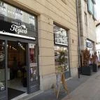 Cserpes Tejivó - Corvin köz Budapest - Külső kép