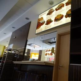 Csibefalat - Ráday utca, Budapest - Belső