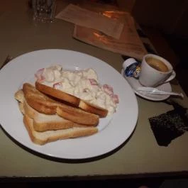 Csiga Café Budapest - Étel/ital