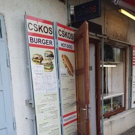 Csíkos Pizzéria Gödöllő - Külső kép