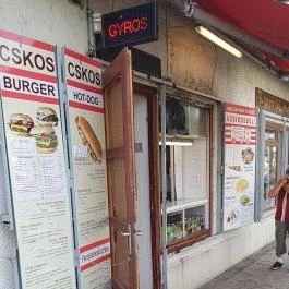 Csíkos Pizzéria Gödöllő - Külső kép