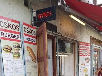 Csíkos Pizzéria Gödöllő