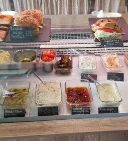 Csillaghegyi Megálló