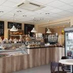 Csillaghegyi Megálló Budapest - Belső