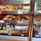 Csocsaj Pékség Tát - Étel/ital