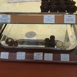 A Csokizó Tata - Egyéb