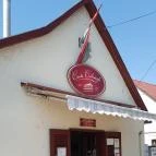 Csuta Cukrászda Csákvár - Külső kép