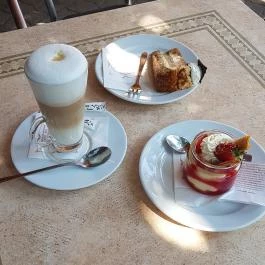 Csuta Cukrászda, Csákvár - Étel/ital