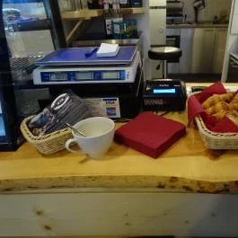 D18 Café & Bar, Budapest - Étel/ital